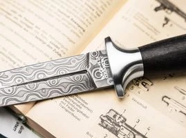 Böker Manufaktur Solingen MG-42 Damast Dolch 7 Böker Manufaktur Solingen MG-42 Damast Dolch – Bild 5