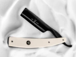 Julian's Barbershop -Böker boeker manufaktur solingen julian s barbershop 140921 2 1280x1280