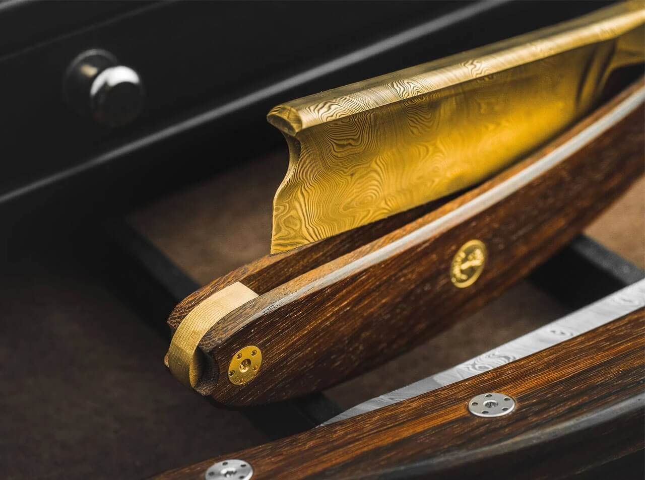 Master Cutter Damast Gold 3 Master Cutter Damast Gold – Bild 2